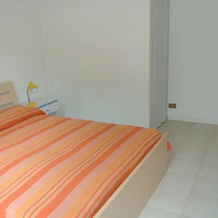 Villa Riviera 56 *