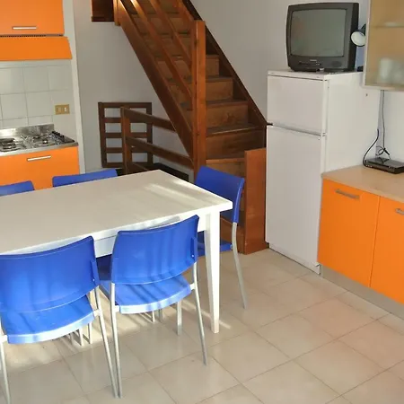 Villa Riviera 56 *